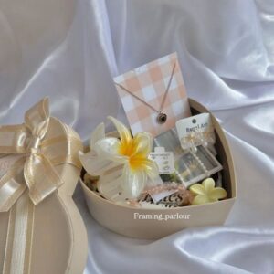 Gift hamper